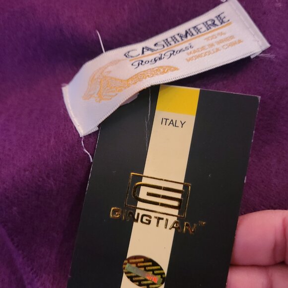 NWT Royal Rossi 100% Cashmere Scarf Purple Solid Long Soft Wrap 27.5"x 72" Fring - Picture 4 of 5